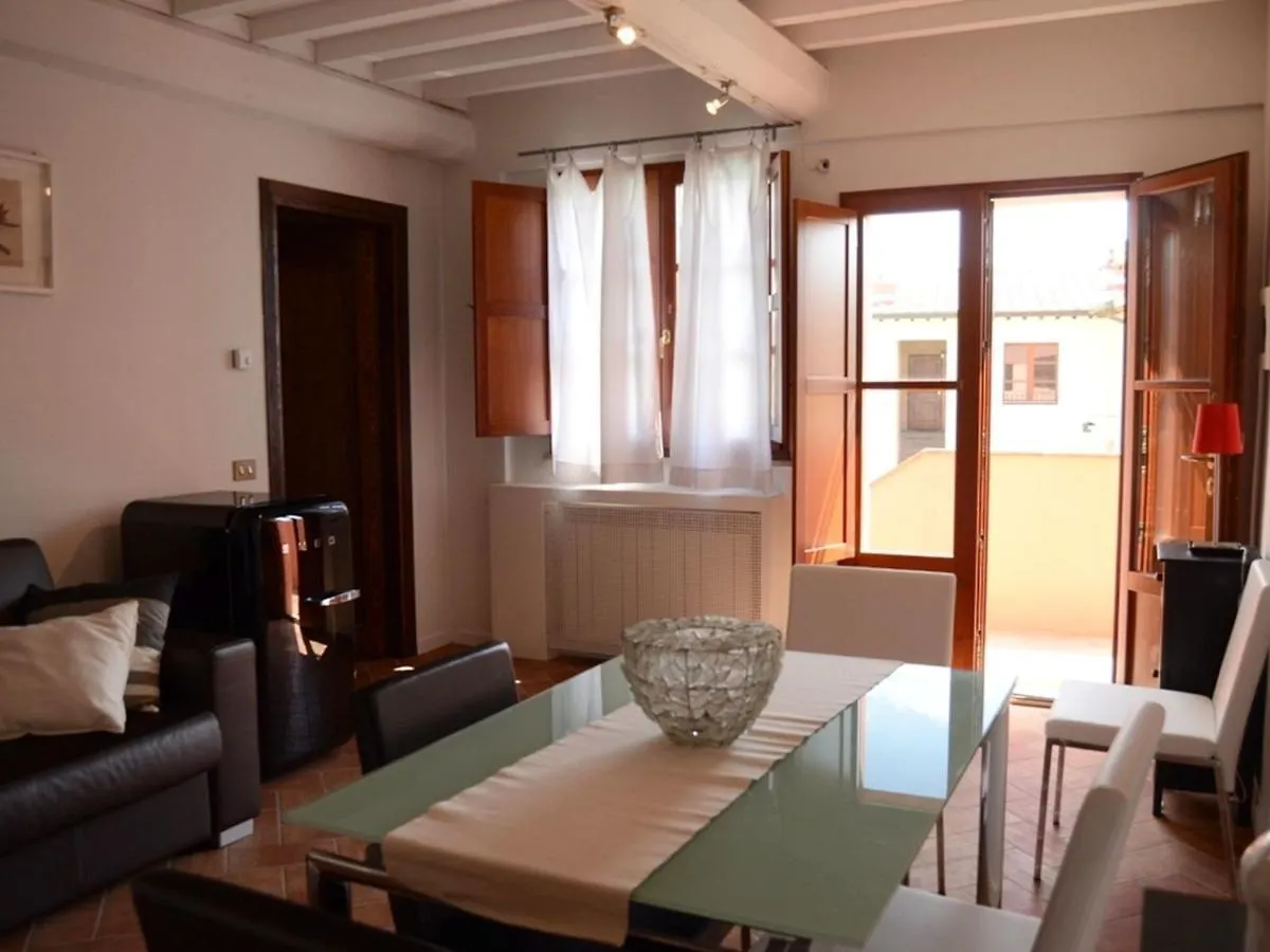 Holiday home Belvilla By Oyo Il Piccolo Casale Gambassi Terme Italy